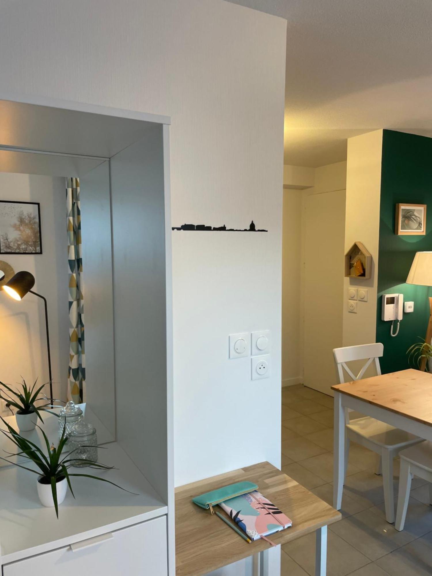 Appartamento Minimes, Studio Cosy Tout Confort, Wifi, Parking Tolosa Esterno foto